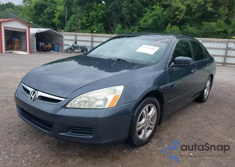 2007 Honda Accord 2.4 Ex from USA, damaged, VIN 1HGCM56707A097113